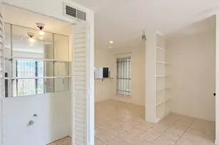 6701 Sands Point Dr, Houston, TX 77074 - Photo 13