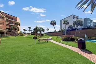 9520 Seawall Blvd, Galveston, TX 77554 - Photo 15