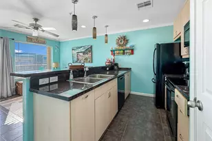 9520 Seawall Blvd, Galveston, TX 77554 - Photo 5