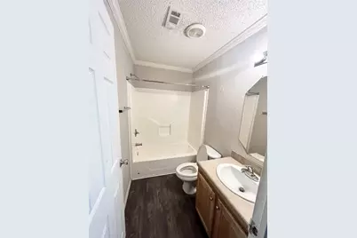 138 Varsity Drive, Huntsville, TX 77340 - Photo 11