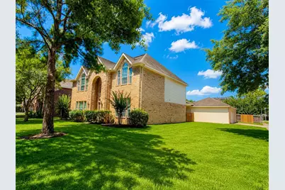 6315 Holly Canyon Court, Katy, TX 77450 - Photo 3