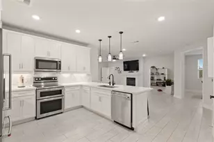 6804 Westview Dr, Houston, TX 77055 - Photo 1