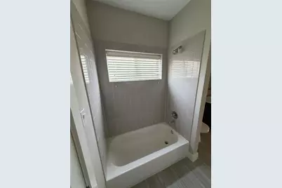 10806 Warwana Road #A, Houston, TX 77043 - Photo 9