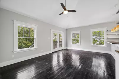 823 Cortlandt Street, Houston, TX 77007 - Photo 9