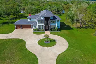 31734 Bayou Bnd, Richwood, TX 77515 - Photo 1