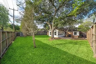 11931 Dunlap St, Houston, TX 77035 - Photo 19