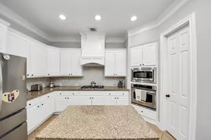 9303 Georgetown Glen Cir, Cypress, TX 77433 - Photo 27