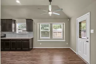 604 Foxmeadow Ln, Cleveland, TX 77327 - Photo 15