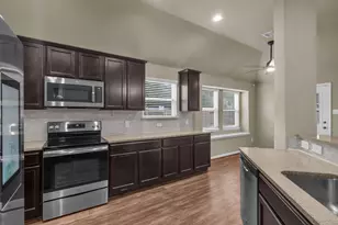 604 Foxmeadow Ln, Cleveland, TX 77327 - Photo 11