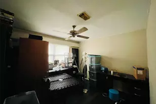 1747 W 10th St, Freeport, TX 77541 - Photo 9