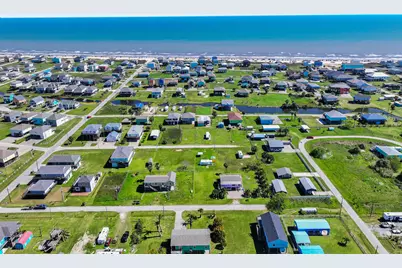 1980 Avenue F, Crystal Beach, TX 77650 - Photo 21