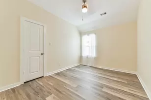 13017 Sapphire Lake Ln, Texas City, TX 77568 - Photo 25