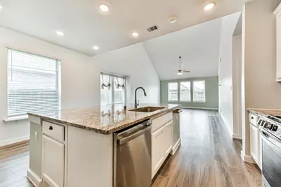 13017 Sapphire Lake Lane, Texas City, TX 77568 - Photo 11