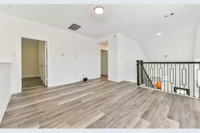 13017 Sapphire Lake Lane, Texas City, TX 77568 - Photo 23