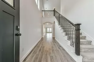13017 Sapphire Lake Ln, Texas City, TX 77568 - Photo 3