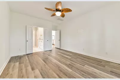 13017 Sapphire Lake Lane, Texas City, TX 77568 - Photo 17