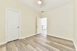 13017 Sapphire Lake Ln, Texas City, TX 77568 - Photo 25