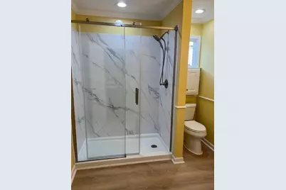 425 Caplin Street, Houston, TX 77022 - Photo 9