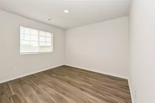 2137 Middle Ridge, Conroe, TX 77301 - Photo 9