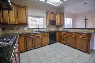 4511 Chestnut Meadow Dr, Sugar Land, TX 77479 - Photo 13