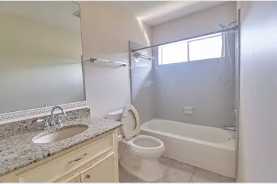 4511 Chestnut Meadow Drive, Sugar Land, TX 77479 - Photo 21