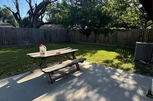 209 W 8th St, Deer Park, TX 77536 - Photo 15