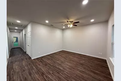 704 W Walnut Street, Longview, TX 75601 - Photo 3