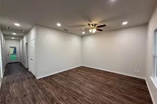 704 W Walnut St, Longview, TX 75601 - Photo 3