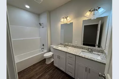 704 W Walnut Street, Longview, TX 75601 - Photo 11