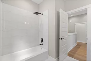 5815 Highland Sun Ln, Houston, TX 77091 - Photo 33