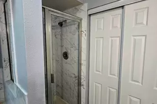 14244 Oak Chase Dr, Houston, TX 77062 - Photo 17