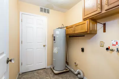 2015 Round Lake Drive, Houston, TX 77077 - Photo 29