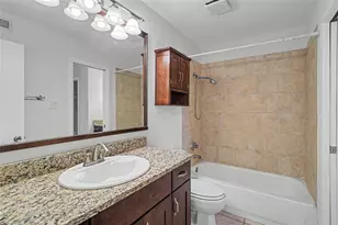 18800 Egret Bay Blvd, Webster, TX 77058 - Photo 15