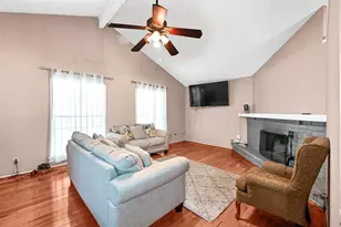 8829 Carousel Ln, Houston, TX 77080 - Photo 3