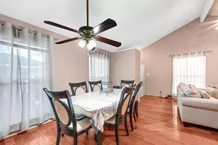 8829 Carousel Ln, Houston, TX 77080 - Photo 5