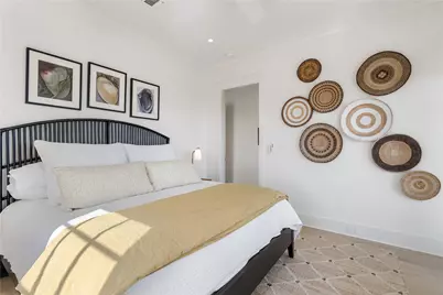 2409 E Seaside Drive, Galveston, TX 77550 - Photo 35