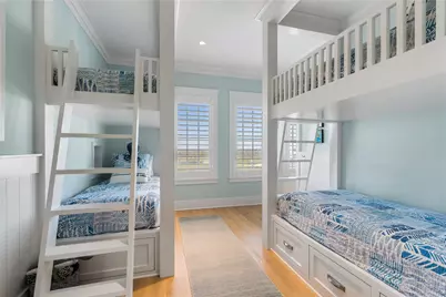 2409 E Seaside Drive, Galveston, TX 77550 - Photo 33