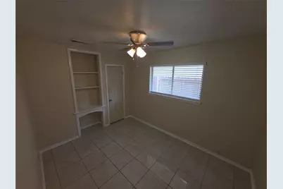10315 Carthage Drive, Houston, TX 77089 - Photo 11
