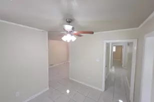 10315 Carthage Dr, Houston, TX 77089 - Photo 5