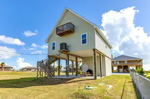 159 Doubloon Dr, Freeport, TX 77541 - Photo 17