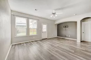 5402 Jay Thrush Dr, Richmond, TX 77407 - Photo 9