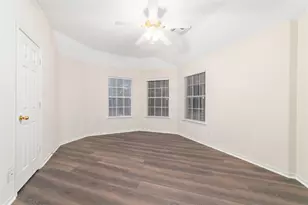 2638 Long Leaf Dr, Sugar Land, TX 77478 - Photo 9