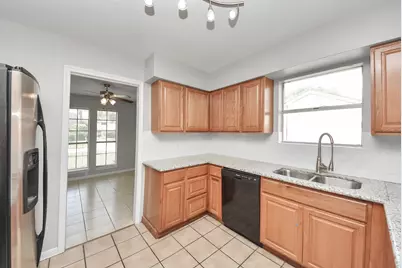 115 Squires Bend, Stafford, TX 77477 - Photo 35