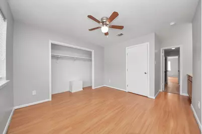 115 Squires Bend, Stafford, TX 77477 - Photo 13