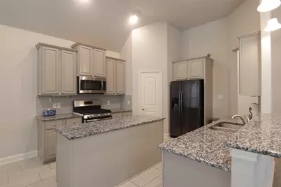 18659 Fairmont Springs Court, Cypress, TX 77429 - Photo 9