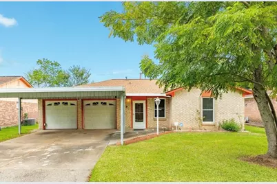 429 E Kiber Street, Angleton, TX 77515 - Photo 1