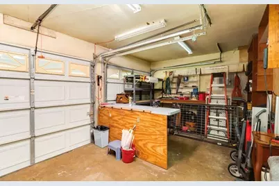 429 E Kiber Street, Angleton, TX 77515 - Photo 25