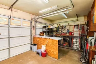 429 E Kiber St, Angleton, TX 77515 - Photo 25