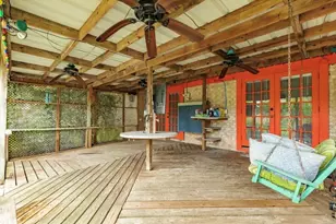 429 E Kiber St, Angleton, TX 77515 - Photo 9