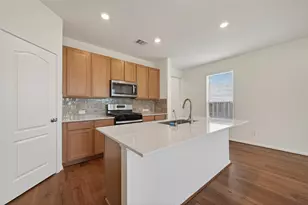 8110 Shelter Bay Ln, Cypress, TX 77433 - Photo 11